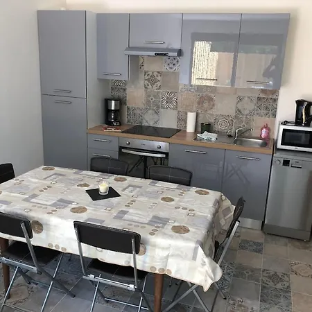 Authentique A Clermont-creans Avec Piscine Partagee شاليه