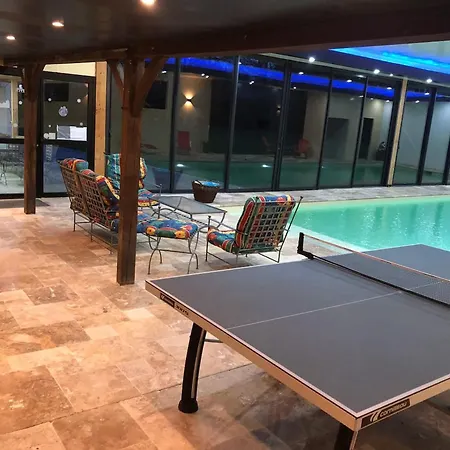 Authentique A Clermont-creans Avec Piscine Partagee شاليه *